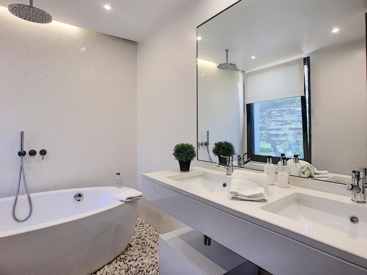 Villa Ocean Sight By Lovelystay Funchal  Luaran gambar
